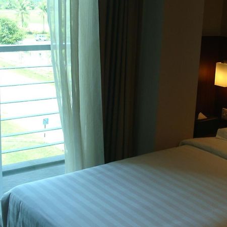 Roomz Hotel Seria Szoba fotó