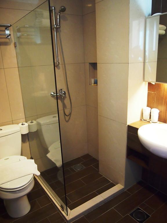 Roomz Hotel Seria Kültér fotó
