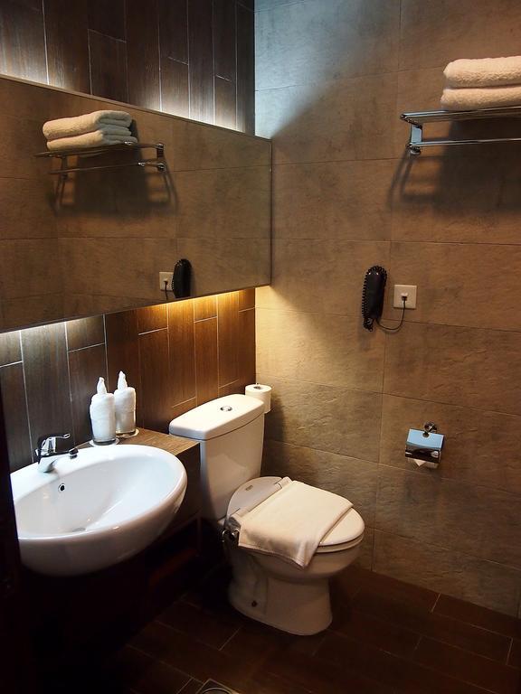 Roomz Hotel Seria Kültér fotó